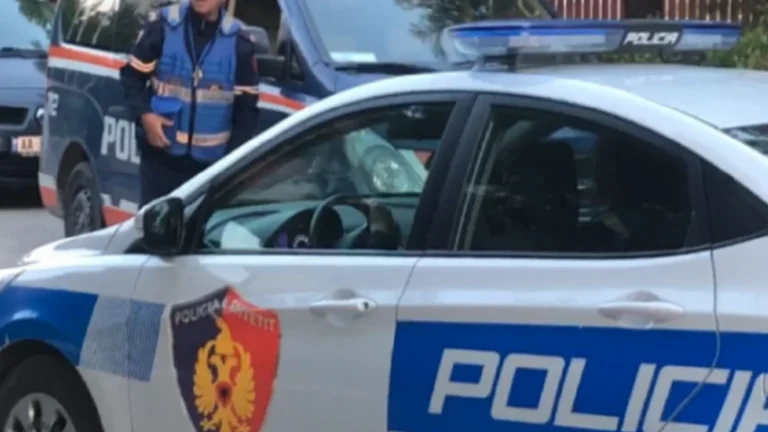 Një 14-vjeçare në Korçë bëhet nënë, babai i foshnjës shoqërohet në polici