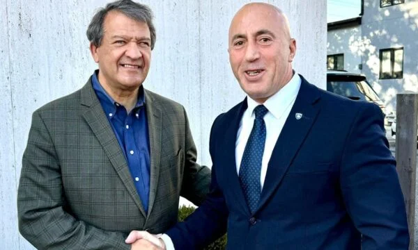 Haradinaj trifft Latifer: Ich sprach über die Bedeutung von Straßen, die NATO-Mitgliedschaft des Kosovo