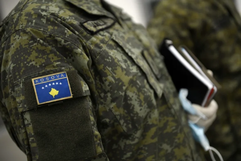 For 300 opening sites for new recruits, 1658 people have applied