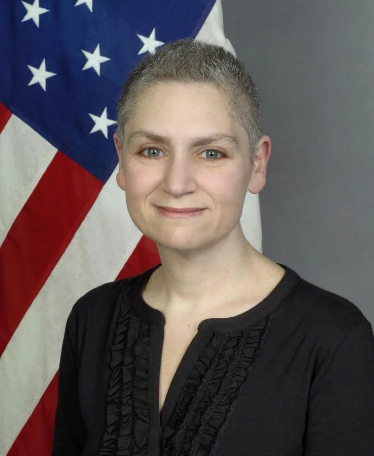 Tina Caidanow, ehemaliger US-Botschafter im Kosovo