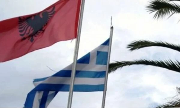 La Grèce réagit à l'ouverture du premier chapitre de l'UE en Albanie: négociations sur les droits des minorités, suivi du processus