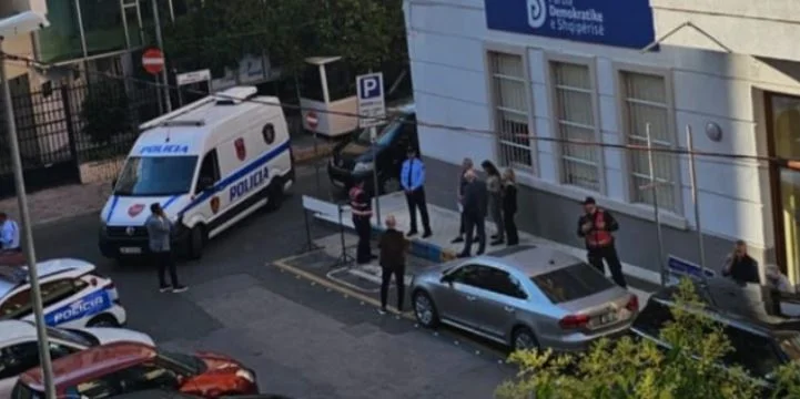 Alerte à la bombe près du Kosovo, ambassadeurs de Serbie à Tirana