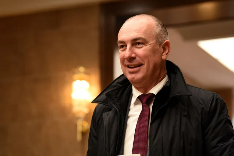 Ministro de Albania en el Gobierno de Montenegro: Declaración del Viceprimer Ministro para la Actitud Personal de Kosovo Es Línea Roja para nosotros