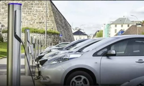 Y aura-t-il de l'électricité pour toutes les voitures ?