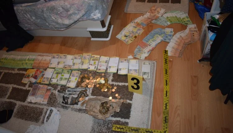 Un suspect arrêté pour trafic interdit, trafic de marchandises
