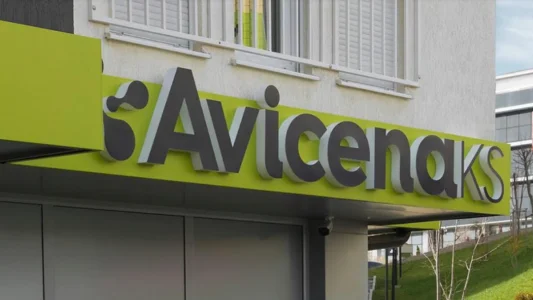 L'accusation dans l'affaire"Avicena"L'action concerne le lancement de certificats médicaux dans les non-licences