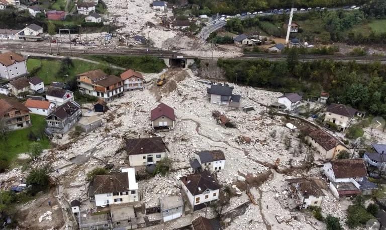 Fluten in BiH, die Todeszahl hat auf 22 erhöht