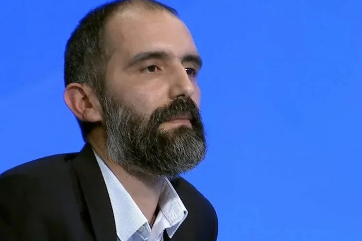 Abrashi: Nëse Lista Srpska ka pasur lidhje me sulmet atëherë duhet të shpallet organizatë terroriste