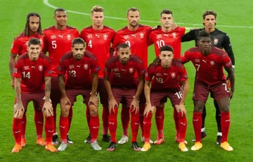 Schweiz Hurt Zwei Spieler vor dem Kampf mit Serbien