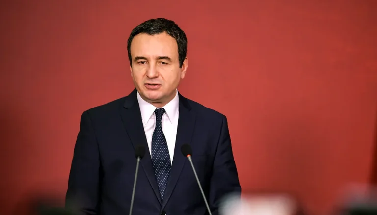 Kurti se souvient des relations de Kusar avec Radojiciqi, dit que ceux qui coopèrent avec la liste noire devraient être sanctionnés