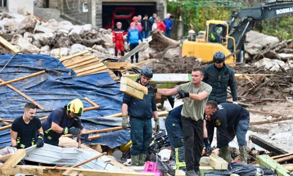 La recherche continue pour les extinctions en Bosnie