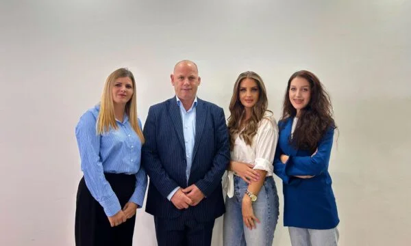 Trois membres de Vetevendosje à Drenas démissionnent: Nous coopérerons avec Ramiz Ladrovci