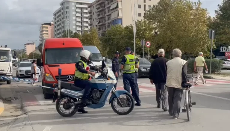 Der Van trifft 55-Jährige in Vlora