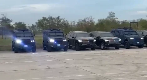 Police du Kosovo équipée de nouveaux carbins
