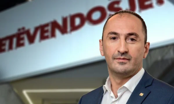 Aktivisti shembullor: Liburn Aliu nuk e ka një por dy shtëpi në luksozen Marigona Hill