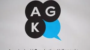 AGK verurteilt, zwei Journalisten bei der Arbeit von North Mitrovica Gemeinde offiziell zu verhindern