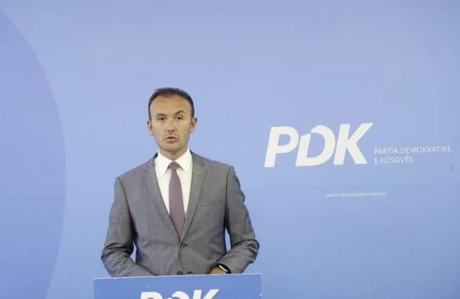 Das ist, wie dieser Staat ist, können sie nicht einmal zahlen”