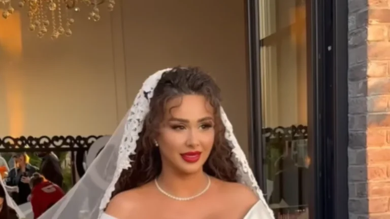 Dubova sah eine Halskette von 50.000 Euro bei der Hochzeit