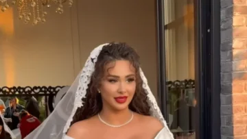 Dubova a vu un collier d'une valeur de 50 000 euros au mariage