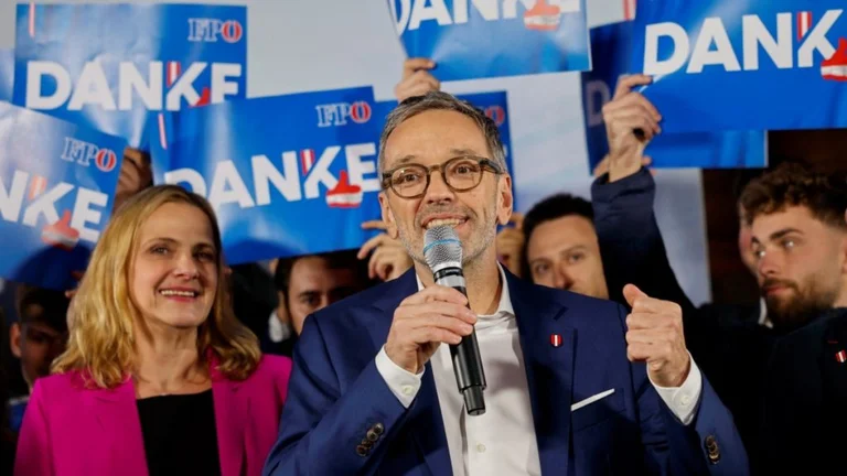 Victory of the Freedom Party: Will Austria be ruled by the far right?