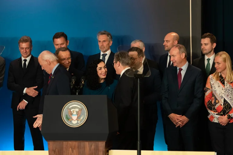 Osmani sagt, die Europäische Union habe einen ungleichen Ansatz gegenüber dem Kosovo.