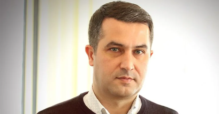 Behramaj a Bissim: La segunda ley ante su familia, después de la ejecución de Serbia