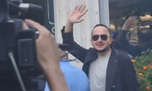 Er wurde zu 1 Jahr Gefängnis verurteilt, MP Ervin Saliannji gibt sich zu Tirana Polizei