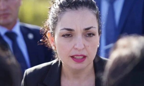 Osmani për sulmet në veri: Qëllimet e Serbisë nuk kanë ndryshuar nga vitet ’90, do të dështojnë