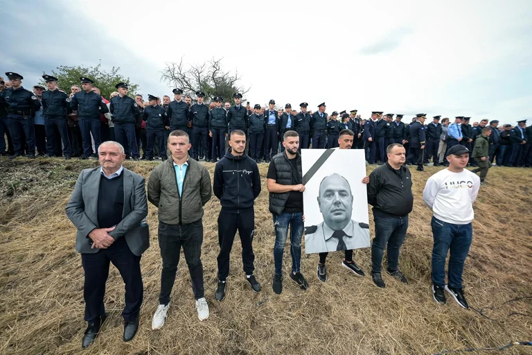 Una strada regionale che porta a Banjska prende il nome di eroe Africa Bulnjak