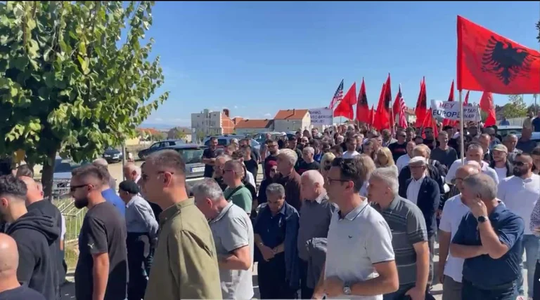 Les manifestations albanaises à Presevo commencent pour des violations par la Serbie
