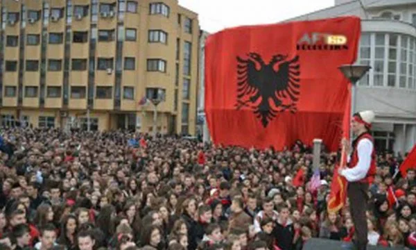 Aujourd'hui il y a des protestations des Albanais à Presevo: Continuez à lutter pour la droite