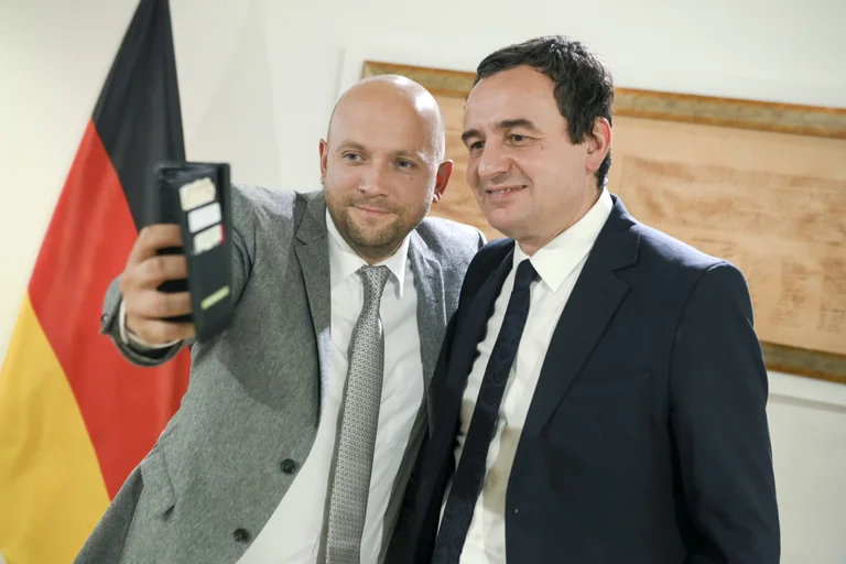 Avertissement allemand pour le Kosovo, exigé par le Gouvernement