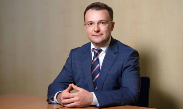 Même le directeur de la BERD le fait savoir: Albanie, RMV, Bosnie investissent et avancent 3 fois plus que le Kosovo