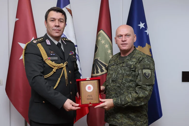 KSF commander meets the Turkish attaché, agrees that “relations will develop further”
