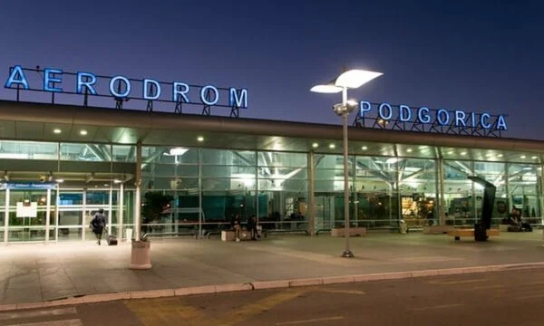 Alerte à la bombe, Varsovie lance un atterrissage d'urgence à Podgorica