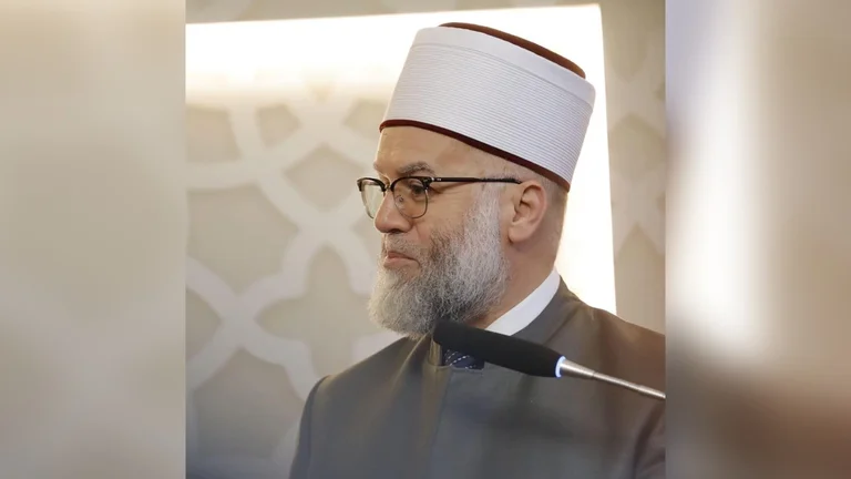 “Exploser” Holza Ekrem Avdiu à ceux qui se sont convertis au catholicisme: Ils sont ignorants; ils n'ont aucune religion.