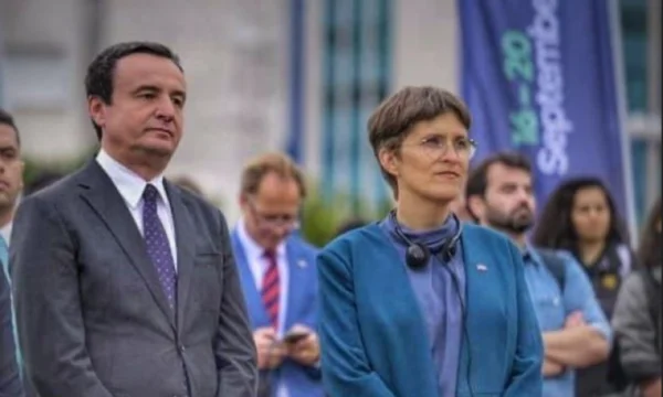 Ambassade d'Allemagne: Il n'y a pas eu de réunion officielle, Kurti Luhrmann, brièvement échangé des mots sur des sujets qui veulent des solutions