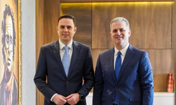 Azem: El próximo gobierno está con el Primer Ministro Lumir Abdixhik, las coaliciones hablan después de las elecciones