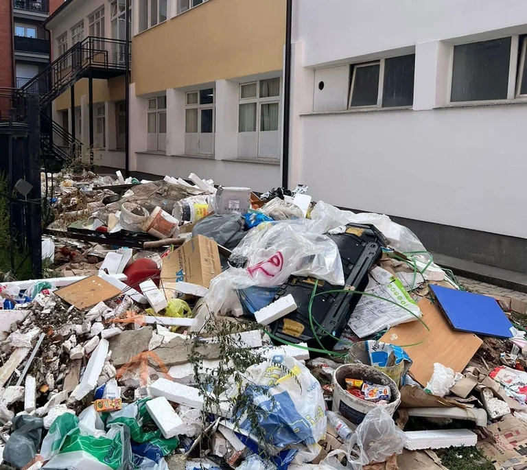 LDK's Azemi publishes images from schools in Ferizaj: They look like rubble and garbage dumps