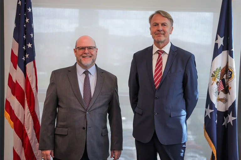 Orav, Houvenier talk about political, security situation in Kosovo