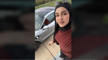 Je vais rêver de”, et Hat est de nouveau debout : je n'ai pas fait saisir ma voiture.