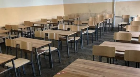 Lutfiu: Shkollat shqipe në Luginë janë në rrezik për mbyllje
