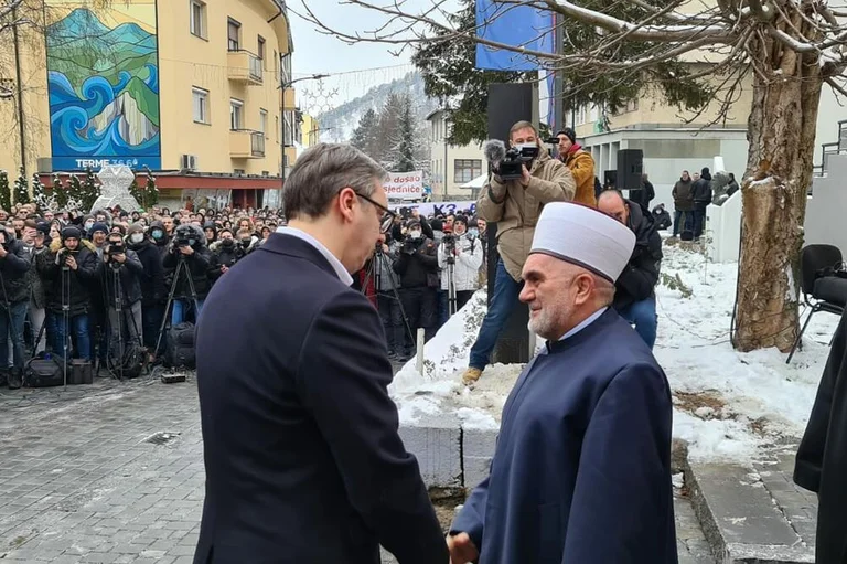 Il a loué Vuchchi, l'imam de la vallée scandalise avec la déclaration: Albanais mais musulmans