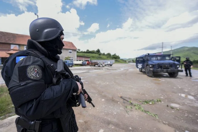 Police : Nous enquêtons sur des tracts menaçants dans le Nord avec le procureur spécial.