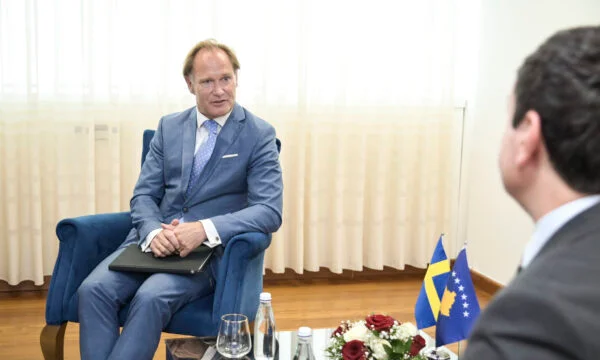Ambassador Sweden: The bridge needs to open, the question is when and how at this moment there's no time for discussion