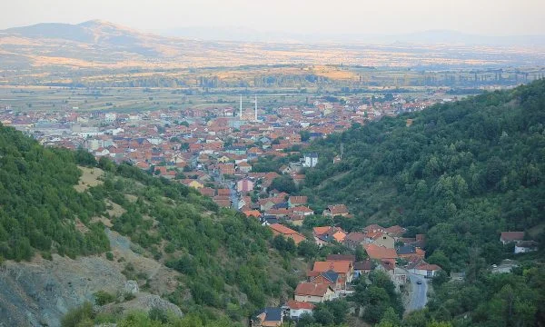 Serbia po i fshin shqiptarët nga regjistrat