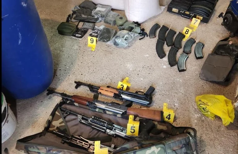 Circa 1.000 armi confiscate dalla polizia del Kosovo sono state distrutte