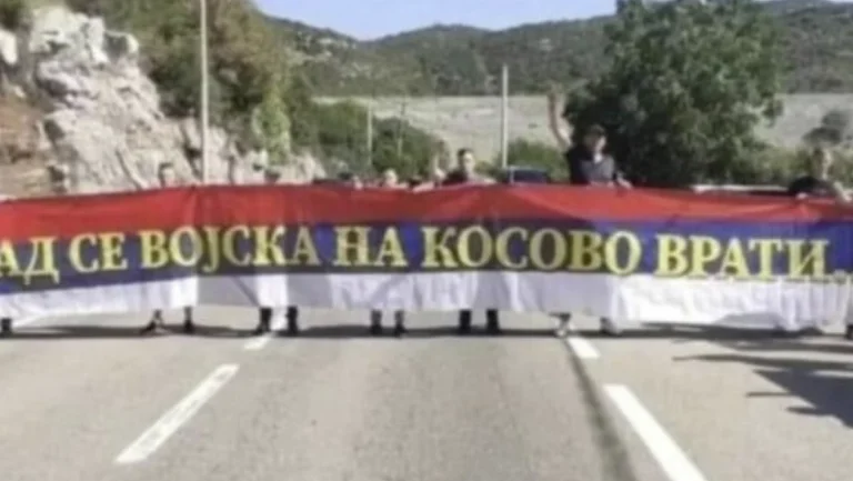 Aggiunta di provocazioni al di là del Kosovo, “quando l'esercito ritorna al Kosovo