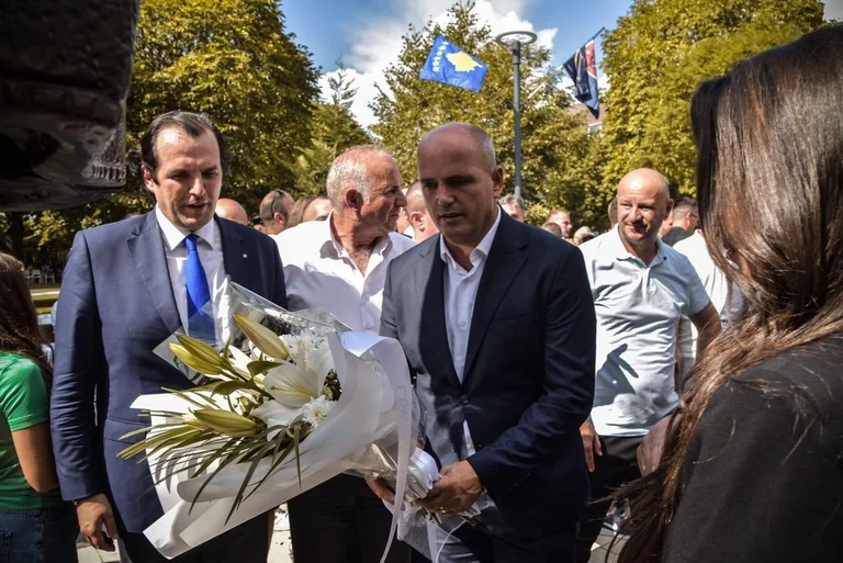 Report LDK to Podujevo: Ibrahim Rugova does not pay honor to a traitor and fraud as speed