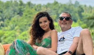 Diola fête son anniversaire aujourd'hui, c'est la tournée romantique qu'Errrolled a faite.